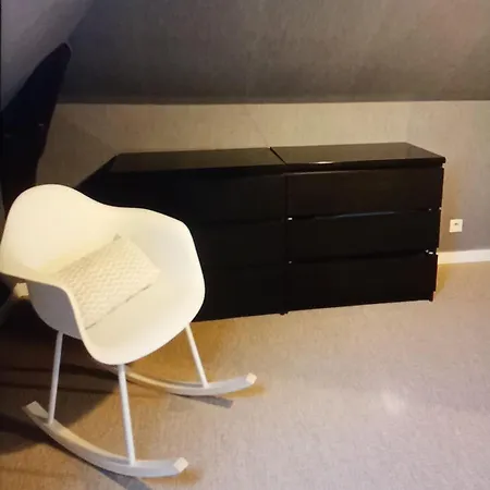 Derriere Les Arenes De